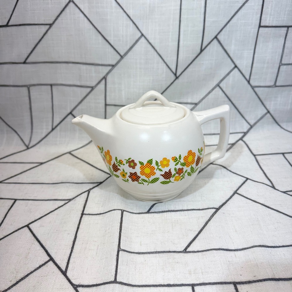 McCoy Teapot Small White Vintage Floral 40 USA Pottery Ceramic 1970s